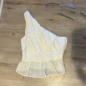 NWT Free People one shoulder crop top in medium